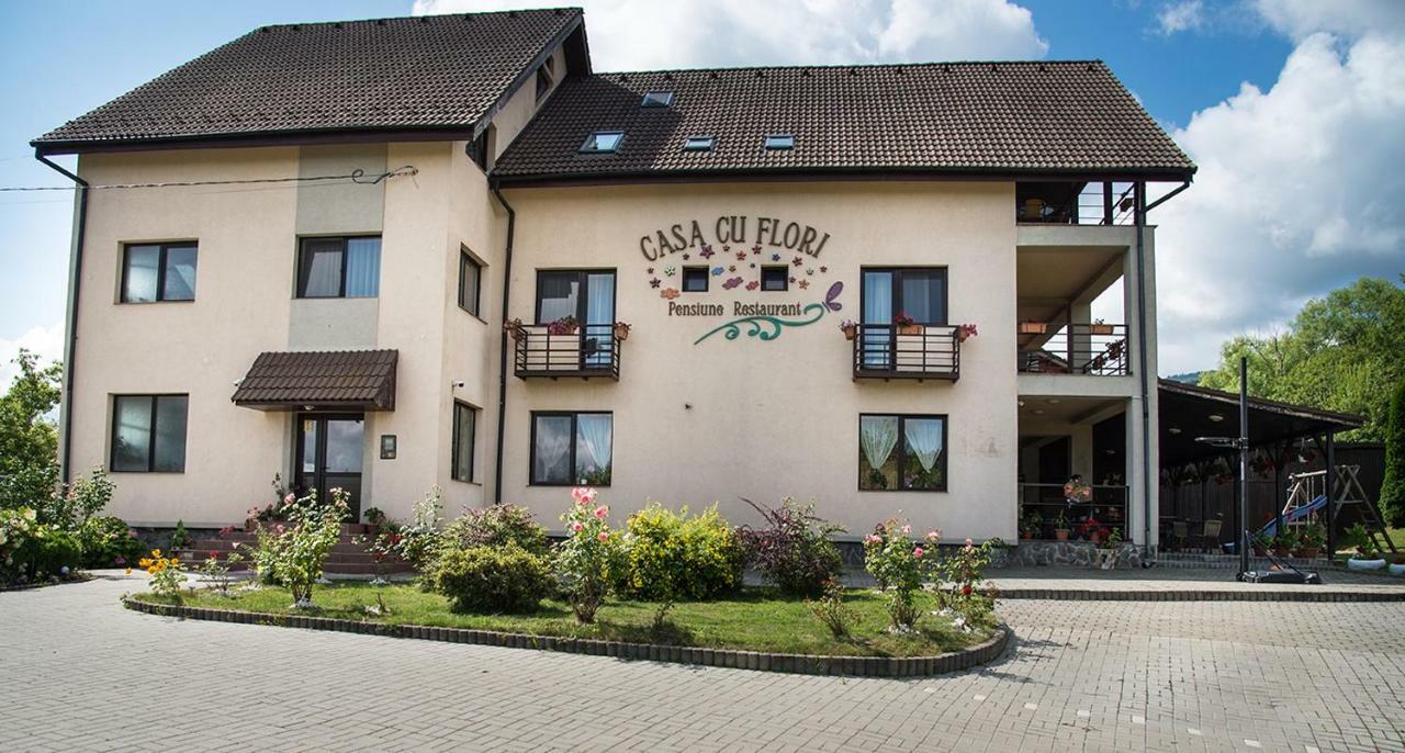 Pensiunea Casa Cu Flori Cisnădioara Zewnętrze zdjęcie